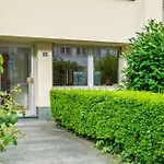 Chic Limpertsberg With Free Parking Апартаменты Люксембург